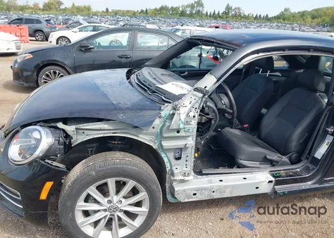 2018 Volkswagen Beetle 2.0T Se from USA, damaged, VIN 3VWJD7AT9JM709256